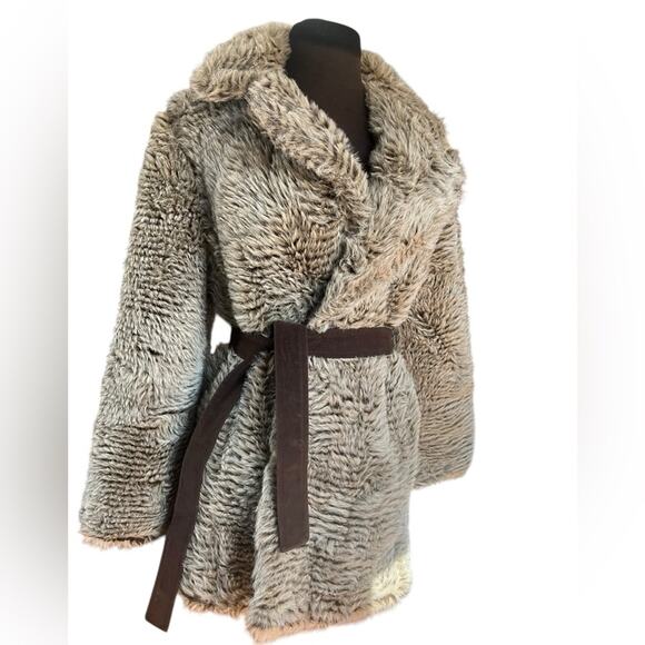 American Vintage Jackets & Blazers - Vtg Faux Fur Old Money Mobwife Boho Glam Elegant Timeless Tie Belt Coat M